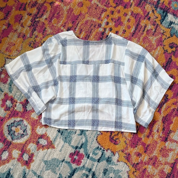 Forever 21 Blue and White Plaid Blouse - Picture 5 of 5
